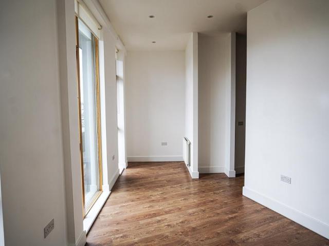 Flat for sale in East Marylebone, Mayfair