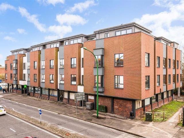 Flat for sale in Chichester, Littlecote