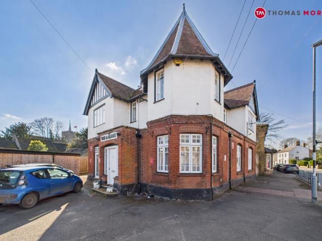 Flat for sale in Somersham, Huntingdonshire