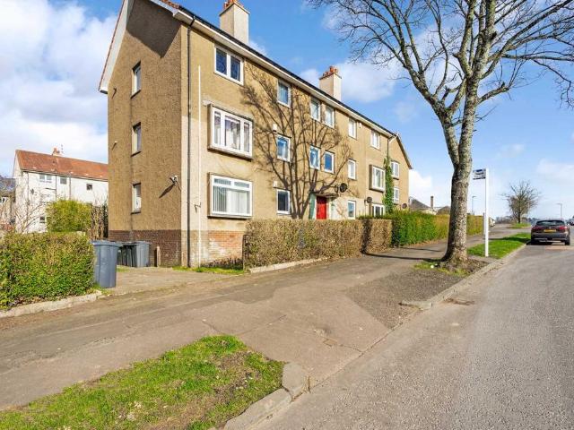 Flat for sale in Glenburn, Scotland