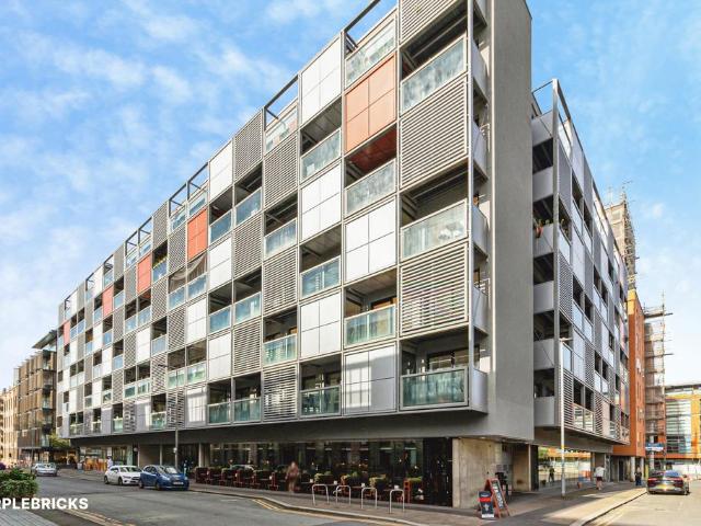 Flat for sale in Hulme, Manchester