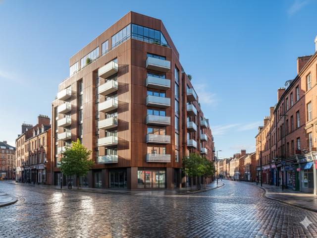 Flat for sale in Chinatown, Calderstones