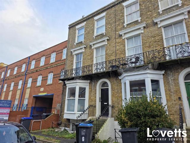 Flat for sale in Westbrook, Acol