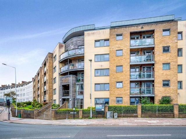 Flat for sale in West Hoe, Mount Wise