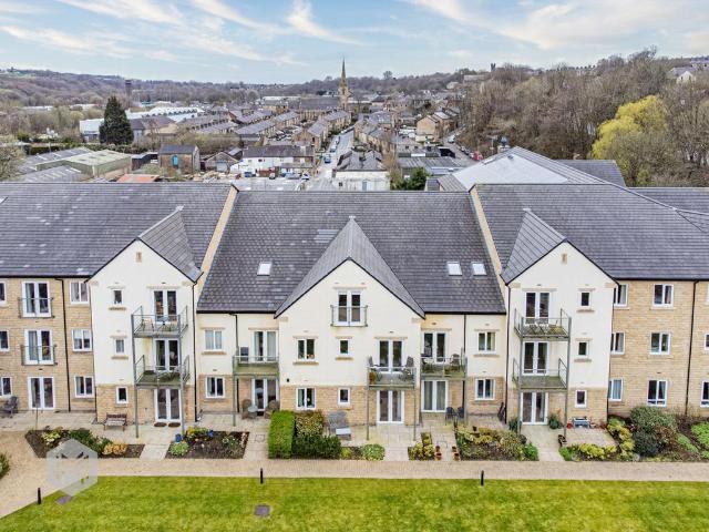 Flat for sale in Bury, Isle Of Man