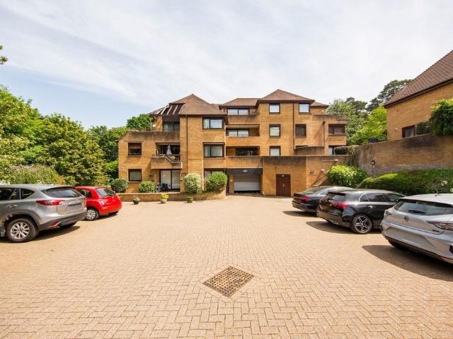 Flat for sale in St James, Sandown Park