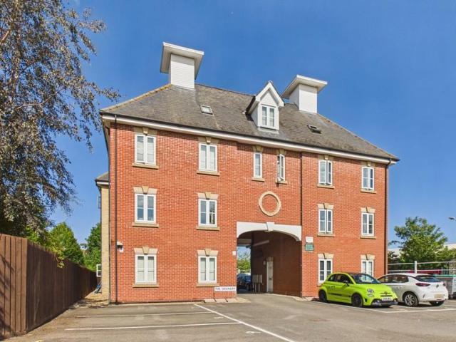 Flat for sale in Elmswell, Bedingfield