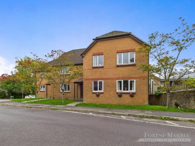 Flat for sale in Frome