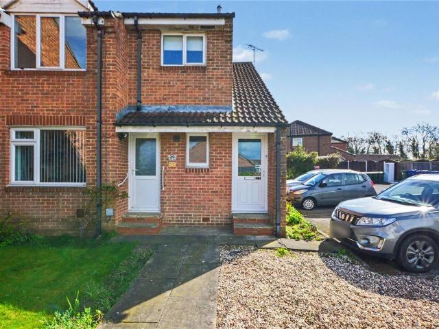 Flat for sale in Fishers Green, North Yorkshire