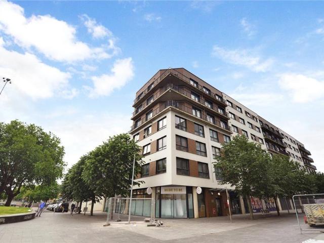 Flat for sale in Reading