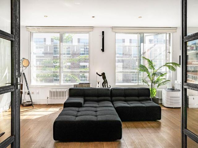 Flat for sale in Clerkenwell, Greater London
