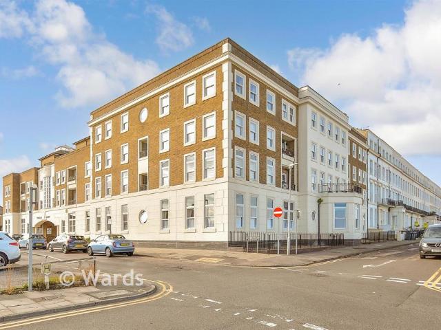 Flat for sale in Oxenden, Canterbury
