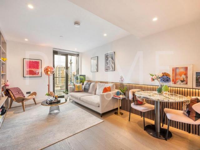 Flat for sale in Vauxhall, Cat Hill