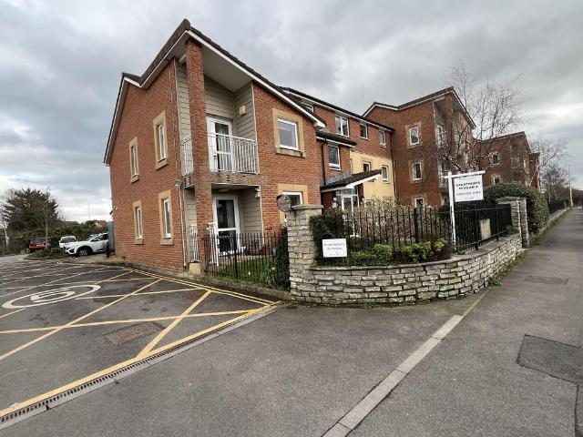 Flat for sale in Worle, Weston-super-mare