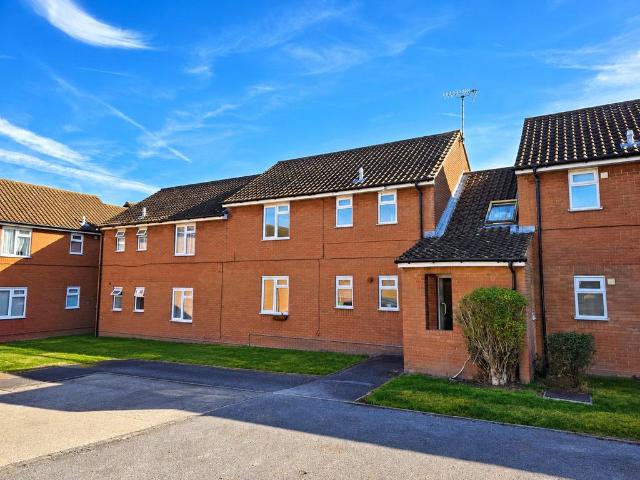 Flat for sale in Rayleigh, Rochford