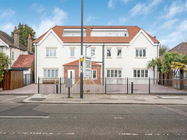 Flat for sale in Cockfosters, Isle Of Man