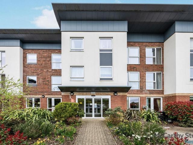 Flat for sale in Kingshurst, West Midlands
