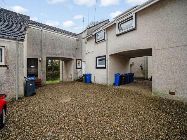 Flat for sale in Inverkip, Scotland
