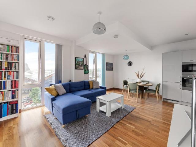 Flat for sale in East Greenwich, Isle Of Man