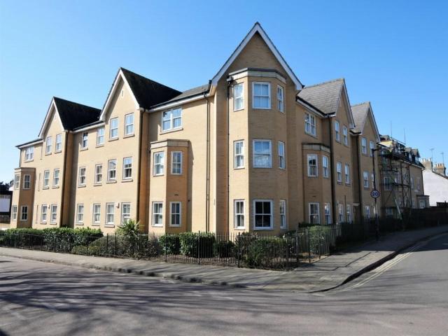 Flat for sale in The Dales, Key Street