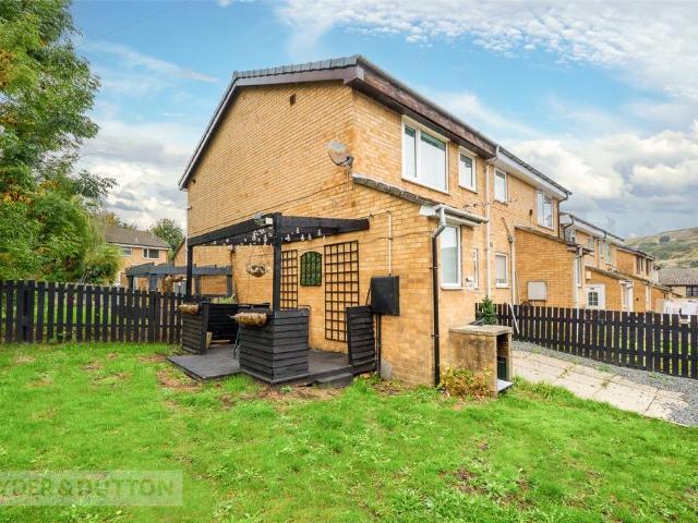 Flat for sale in Fountainhead, West Yorkshire