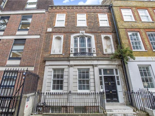 Flat for sale in Holborn, Greater London