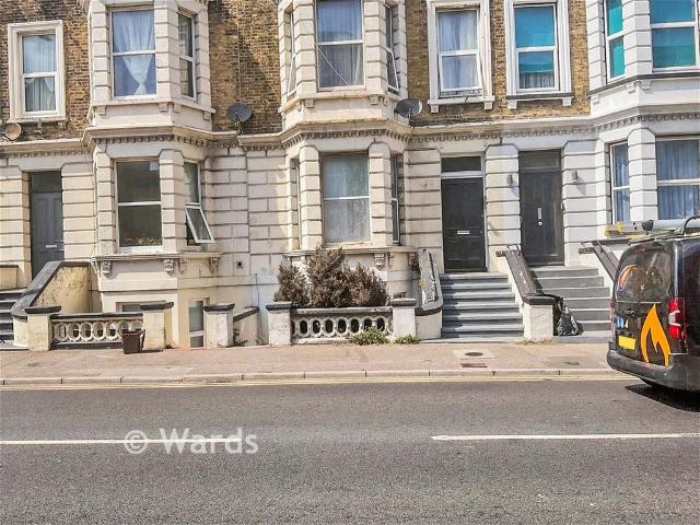 Flat for sale in Westbrook, Acol