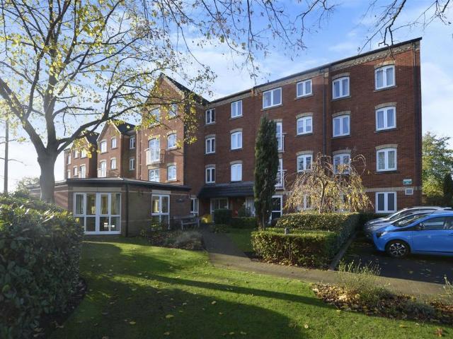 Flat for sale in Caldermill, East Midlands