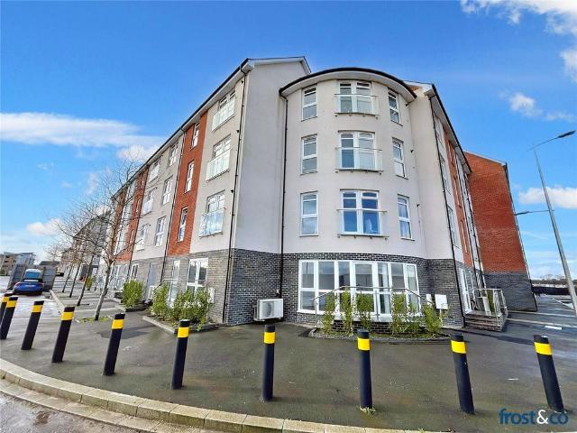 Flat for sale in Poole