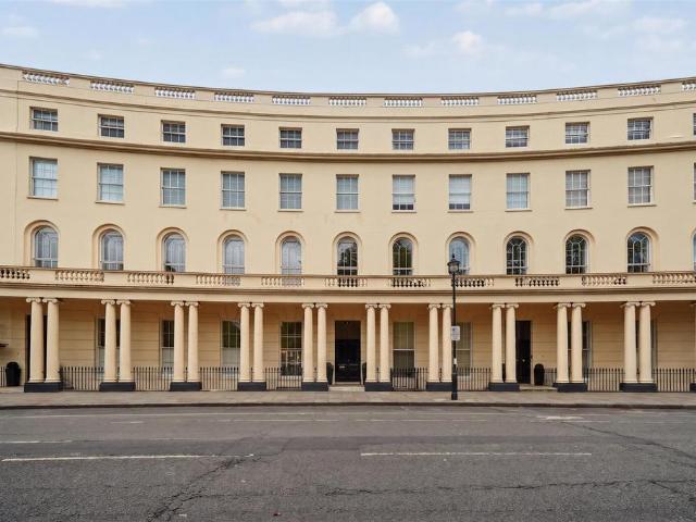 Flat for sale in East Marylebone, Marylebone