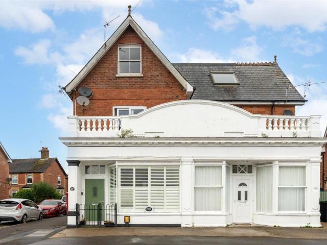 Flat for sale in St Johns, Wimborne