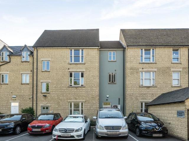 Flat for sale in Black Bourton, Oxfordshire