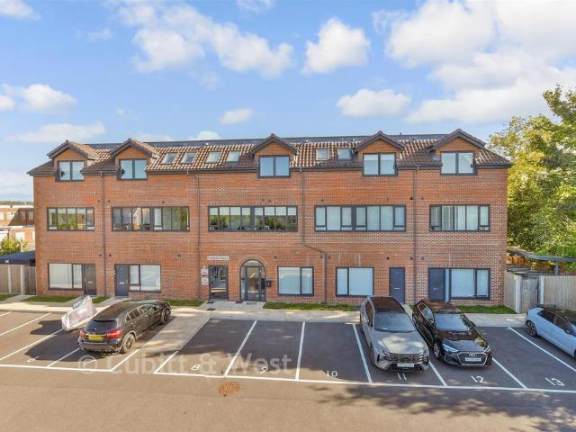 Flat for sale in Pachesham Park, Surrey