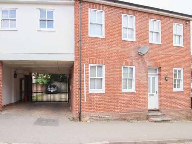 Flat for sale in Pleasant Valley, Duton Hill