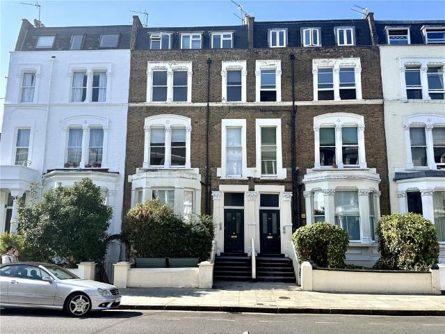 Flat for sale in Brook Green, Greater London