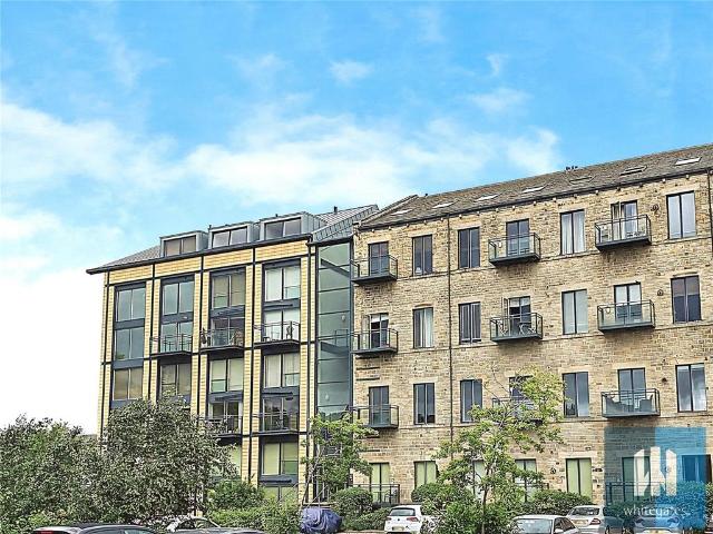 Flat for sale in Lower Hopton, Mirfield