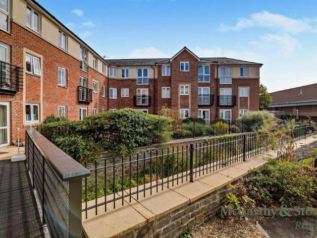 Flat for sale in West End, Clevedon