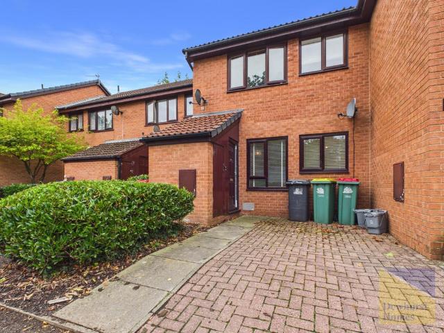 Flat for sale in Tanterton, Higher Bartle