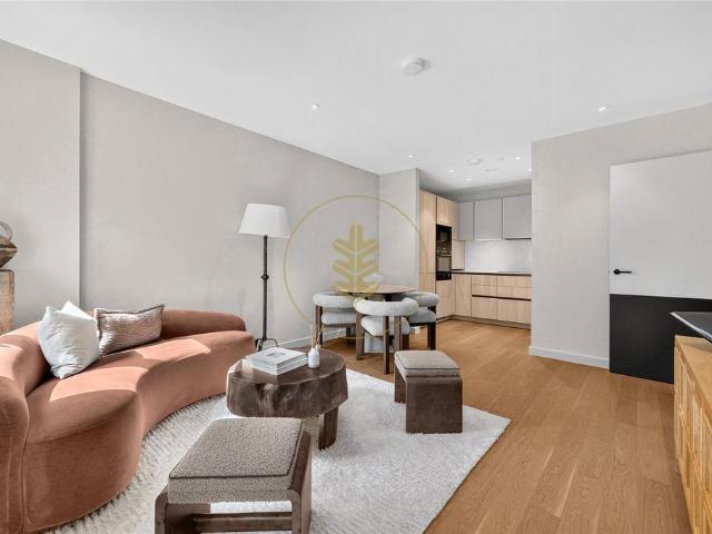 Flat for sale in London Borough of Camden, Greater London