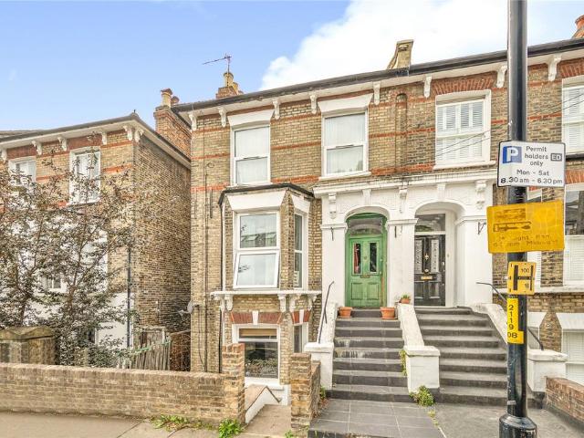 Flat for sale in London Borough of Southwark, Greater London