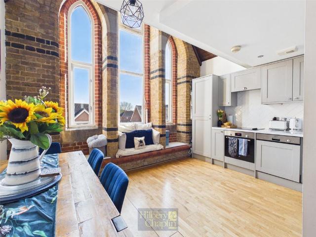 Flat for sale in Clements Park, Navestock Side