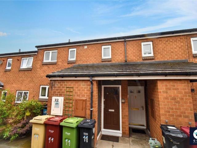 Flat for sale in Lee Bank, Greater Manchester