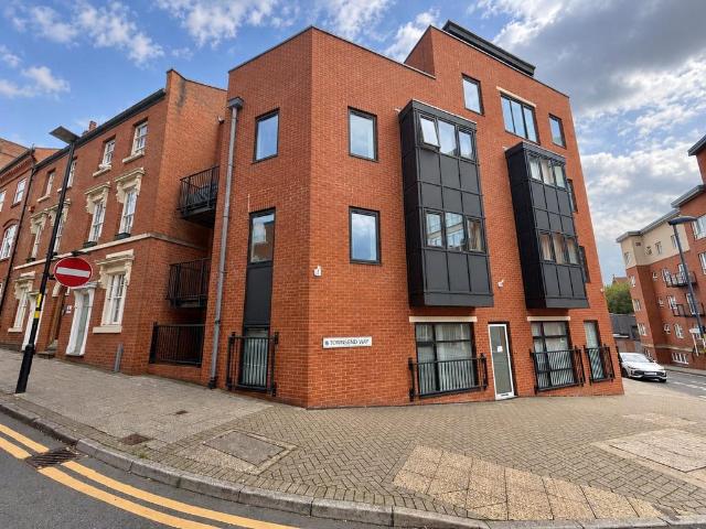 Flat for sale in Park Central, Birmingham