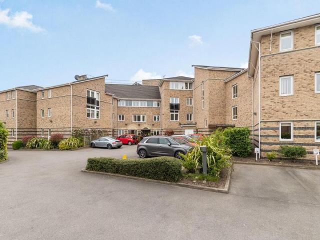 Flat for sale in Broadheath, Trafford Park