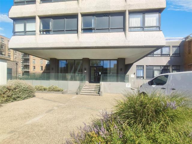 Flat for sale in West Worthing, Worthing