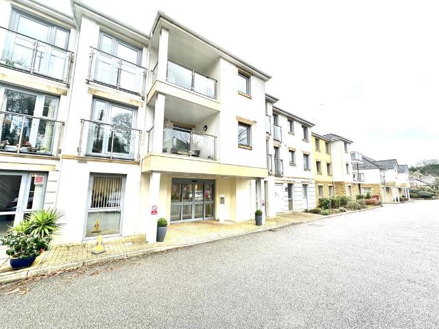 Flat for sale in Moresk, Penweathers