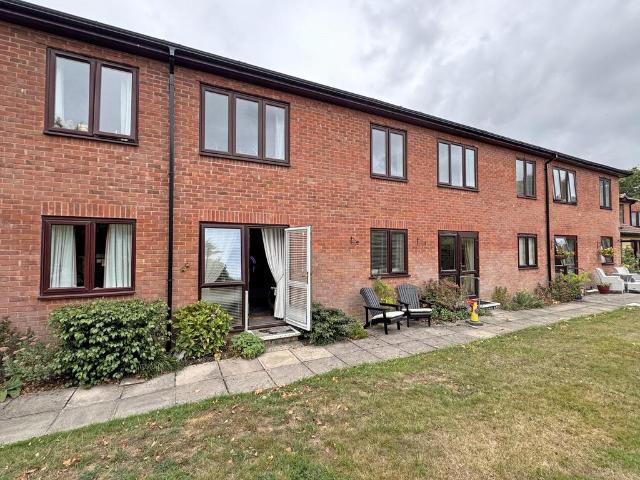 Flat for sale in Brockenhurst, New Forest