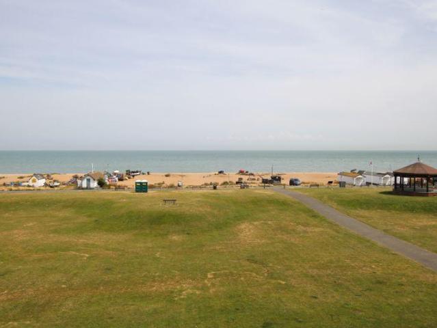 Flat for sale in Lower Walmer, Ash