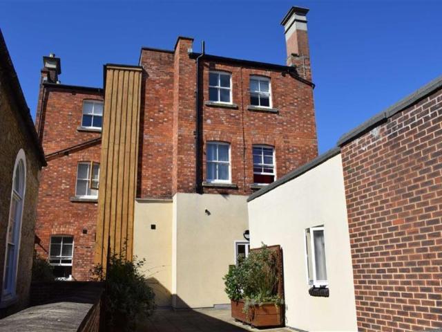 Flat for sale in Chippenham, Wiltshire