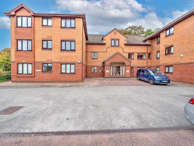 Flat for sale in Cannock, Cannock Chase